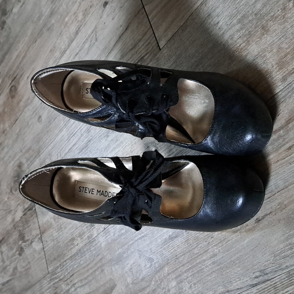 Steve Madden leather mary Jane style heels